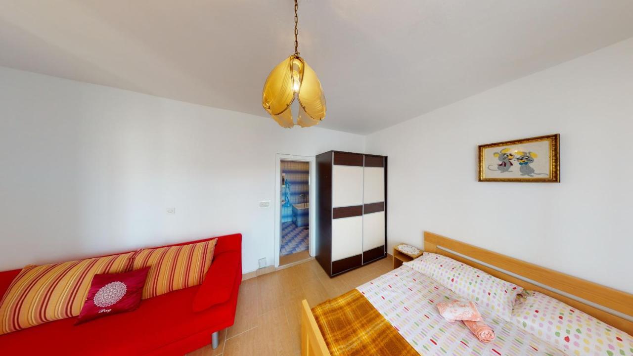 Apartments Riva Metajna Eksteriør bilde